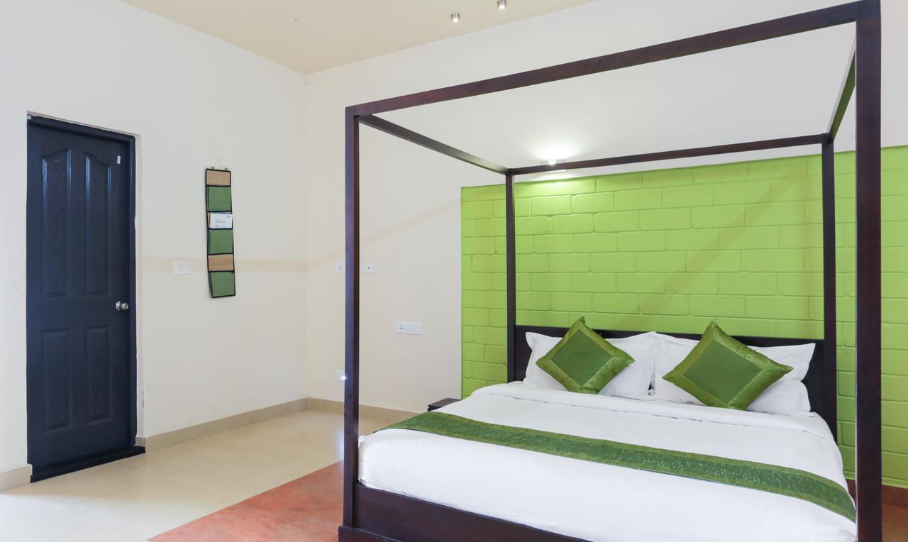 Forest County Hotel Мунар Екстериор снимка